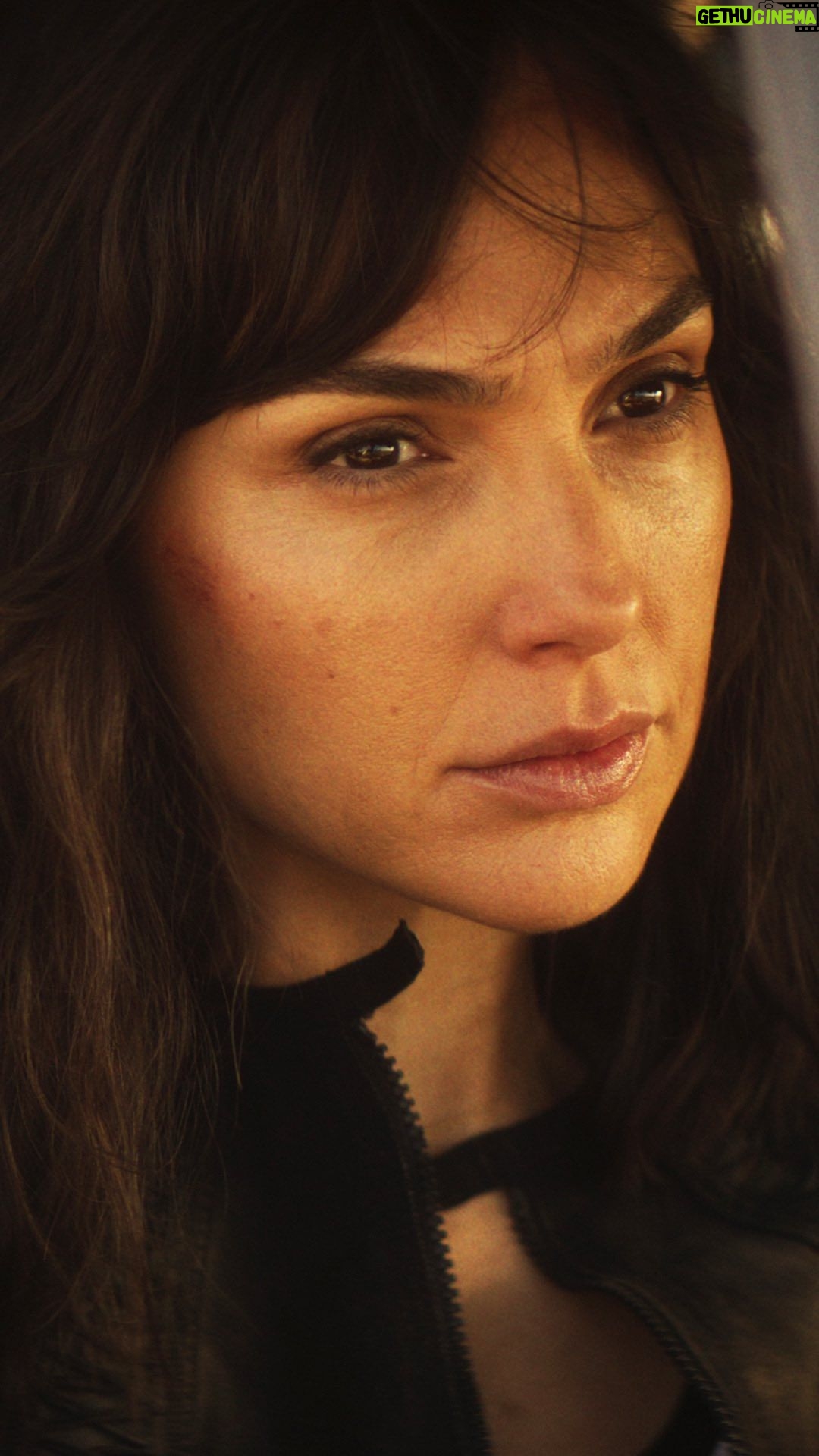Gal Gadot Instagram - Are you ready to meet Rachel Stone? ♠️♥️ HEART OF STONE coming this summer! August 11. #TUDUM