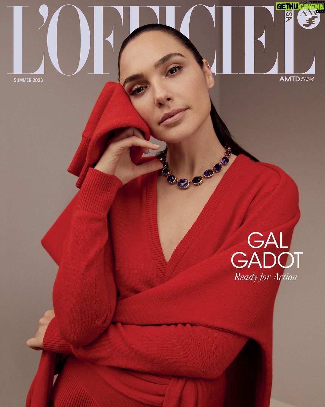 Gal Gadot Instagram - Thank you for having me 🙏❤️ @lofficielusa @lofficielparis @lofficielitalia Photography @celestesloman Writer @hannahjacksuhn Styled by @cristinaehrlich in @michaelkors and @tiffanyandco MU @sabrinabmakeup Hair @renatocampora