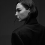 Gal Gadot Instagram - 🖤