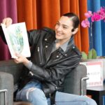 Gal Gadot Instagram - K.A.M.P. (Kids Art Museum Project) is making a difference in the lives of children and families! Thanks to the proceeds from this project, @hammer_museum is able to offer free programming to thousands of people throughout the year. On Sunday I was able to be apart of KAMP, and with more than 1,000 attendees they were able to raise $240K to support family programs at the museum. #KAMP #hammerkamp Hammer Museum