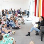 Gal Gadot Instagram - K.A.M.P. (Kids Art Museum Project) is making a difference in the lives of children and families! Thanks to the proceeds from this project, @hammer_museum is able to offer free programming to thousands of people throughout the year. On Sunday I was able to be apart of KAMP, and with more than 1,000 attendees they were able to raise $240K to support family programs at the museum. #KAMP #hammerkamp Hammer Museum