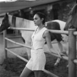 Gal Gadot Instagram - 🩶