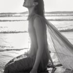 Gal Gadot Instagram - Breathe🧘‍♀️🧘🤍