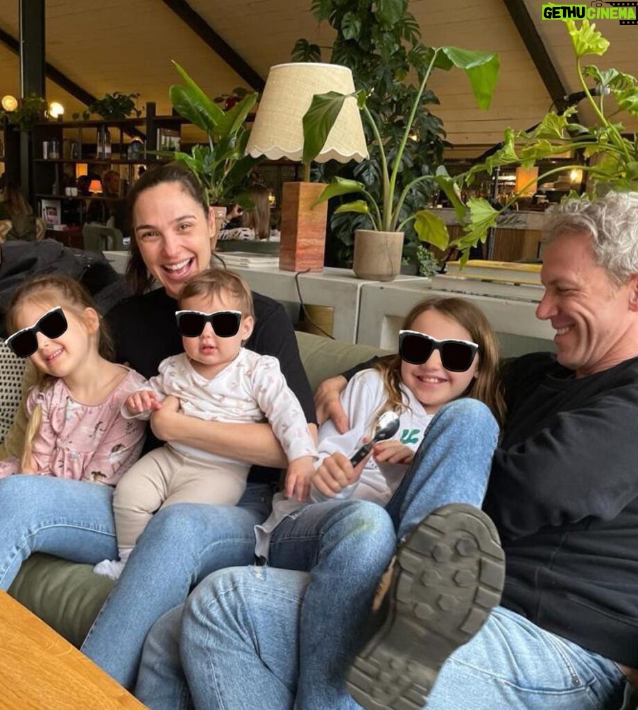 Gal Gadot Instagram - We took a little family vacation before the next adventure 🌳☀️❤️ Just the five of us, some good food and a whole lot of nature. Now I'm more than ready to jump into a new exciting project.