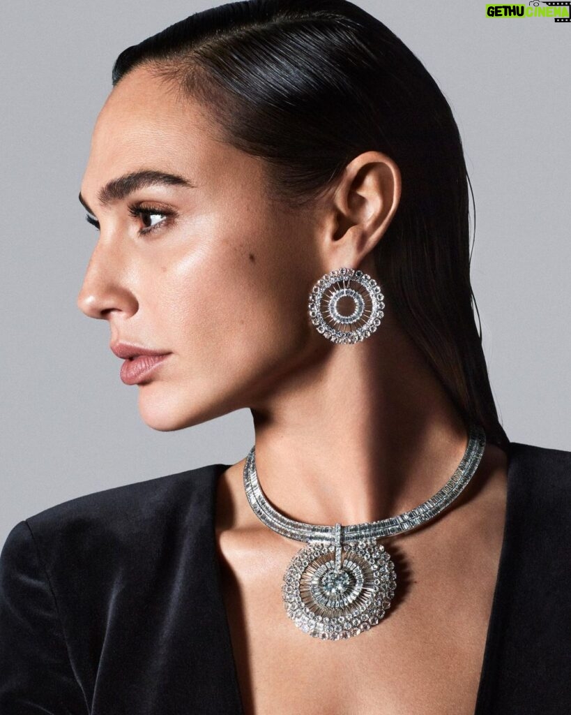 Gal Gadot Instagram - I am so honored to front the new BOTANICA - Blue Book 2022 collection and to wear these unbelievably beautiful pieces. This is a new era at @tiffanyandco, and I am extremely happy to be a part of this iconic brand and its legacy #TiffanyBlueBook #TiffanyHighJewelry
