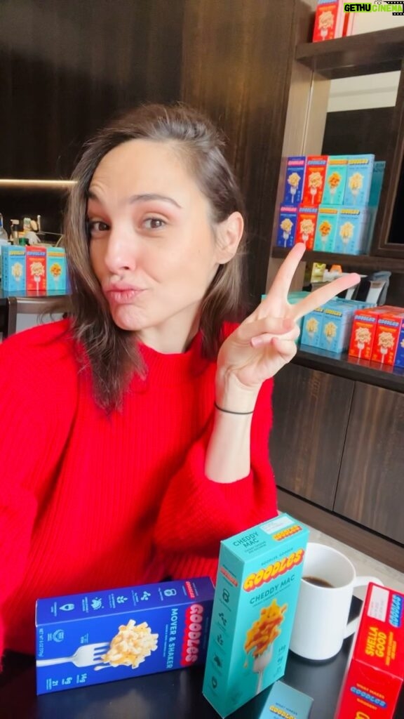 Gal Gadot Instagram - When I first started my career and came to the US for visits, I used to be obsessed with Target I never saw a store like it - so big, so versatile, so over the top and yet so down to earth and fun It was my must stop on every trip! To me,nothing says America quite like @Target 🇺🇸 🎯 well except maybe Mac & Cheese... So... I couldn't be more excited to share that @allgoodles IS AT TARGET! 🌈 My yummy brand is officially on Target shelves and I'm so happy to bring delicious healthier Mac & Cheese to all of you all over the country I just know it's gonna make you all fall in love with it and I can't wait to see you share this love So head over to your local store, look for that fun Goodles shelf, take a #GoodlesShelfie and don't forget to tag us :) 🌈🦄🎯 -- GG, Founding Partner