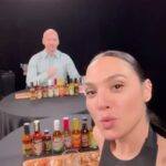 Gal Gadot Instagram - 🥵🍗🖤@firstwefeast @hotones @seanseaevans