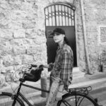 Gal Gadot Instagram - 🚲