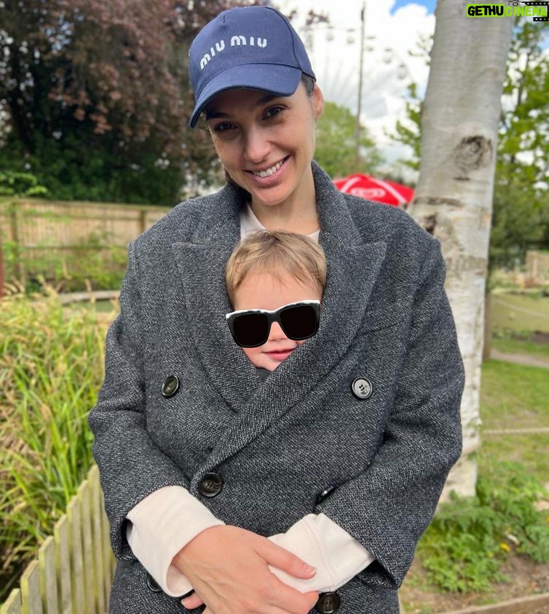 Gal Gadot Instagram - We took a little family vacation before the next adventure 🌳☀️❤️ Just the five of us, some good food and a whole lot of nature. Now I'm more than ready to jump into a new exciting project.