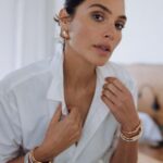 Gal Gadot Instagram - Some things just click... like me and the beautiful Lock Collection by @tiffanyandco #TiffanyLock