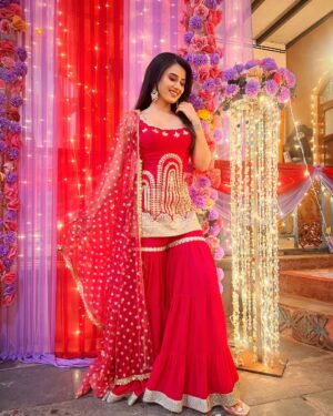 Garima Parihar Instagram - "Vibrant Hues, Timeless Tradition: Indian Wear Chronicles 🌈📜 #EthnicElegance"

.
.
.#ootd #photooftheday #picoftheday #instagram #instadaily #instagood #instamood #love