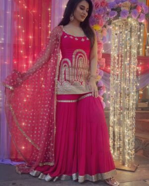 Garima Parihar Instagram - "Vibrant Hues, Timeless Tradition: Indian Wear Chronicles 🌈📜 #EthnicElegance"

.
.
.#ootd #photooftheday #picoftheday #instagram #instadaily #instagood #instamood #love