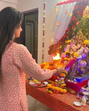 Garima Parihar Instagram - "May the blessings of Lord Ganesha fill your life with joy and prosperity. Happy Ganesh Chaturthi!" 🙏🐘