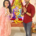 Garima Parihar Instagram - "May the blessings of Lord Ganesha fill your life with joy and prosperity. Happy Ganesh Chaturthi!" 🙏🐘 Mumbai, Maharashtra