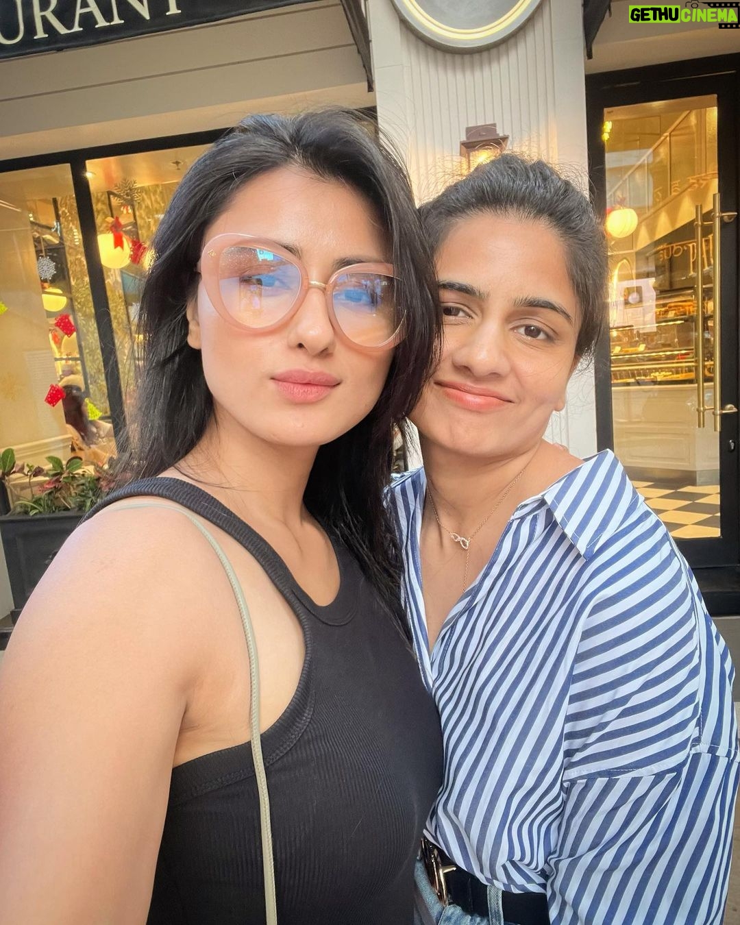 Garima Parihar Instagram - Good times and great company – just another hangout moment to cherish. @iampreetipariharmalviya . . . #ootd #instagood #instadaily #instafashion #instamood #instalike #picoftheday #photooftheday #photography Mumbai, Maharashtra