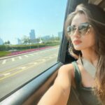 Garima Parihar Instagram - #selfiewithaview . . . #ootd #view #dubai #selﬁe #love #bestoftheday #instagood #instagram #instadaily #instadaily #fashion #insta Dubai UAE
