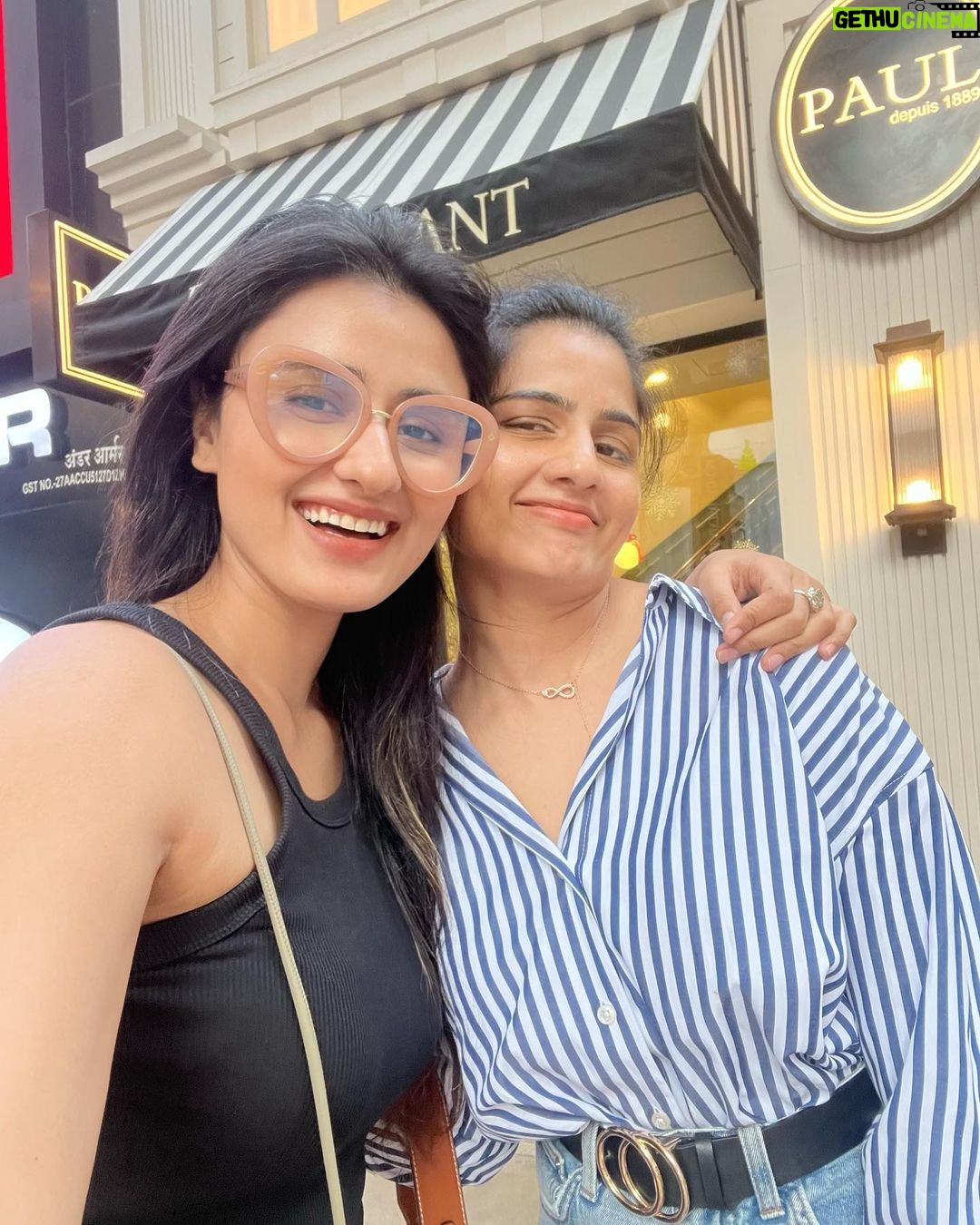 Garima Parihar Instagram - Good times and great company – just another hangout moment to cherish. @iampreetipariharmalviya . . . #ootd #instagood #instadaily #instafashion #instamood #instalike #picoftheday #photooftheday #photography Mumbai, Maharashtra