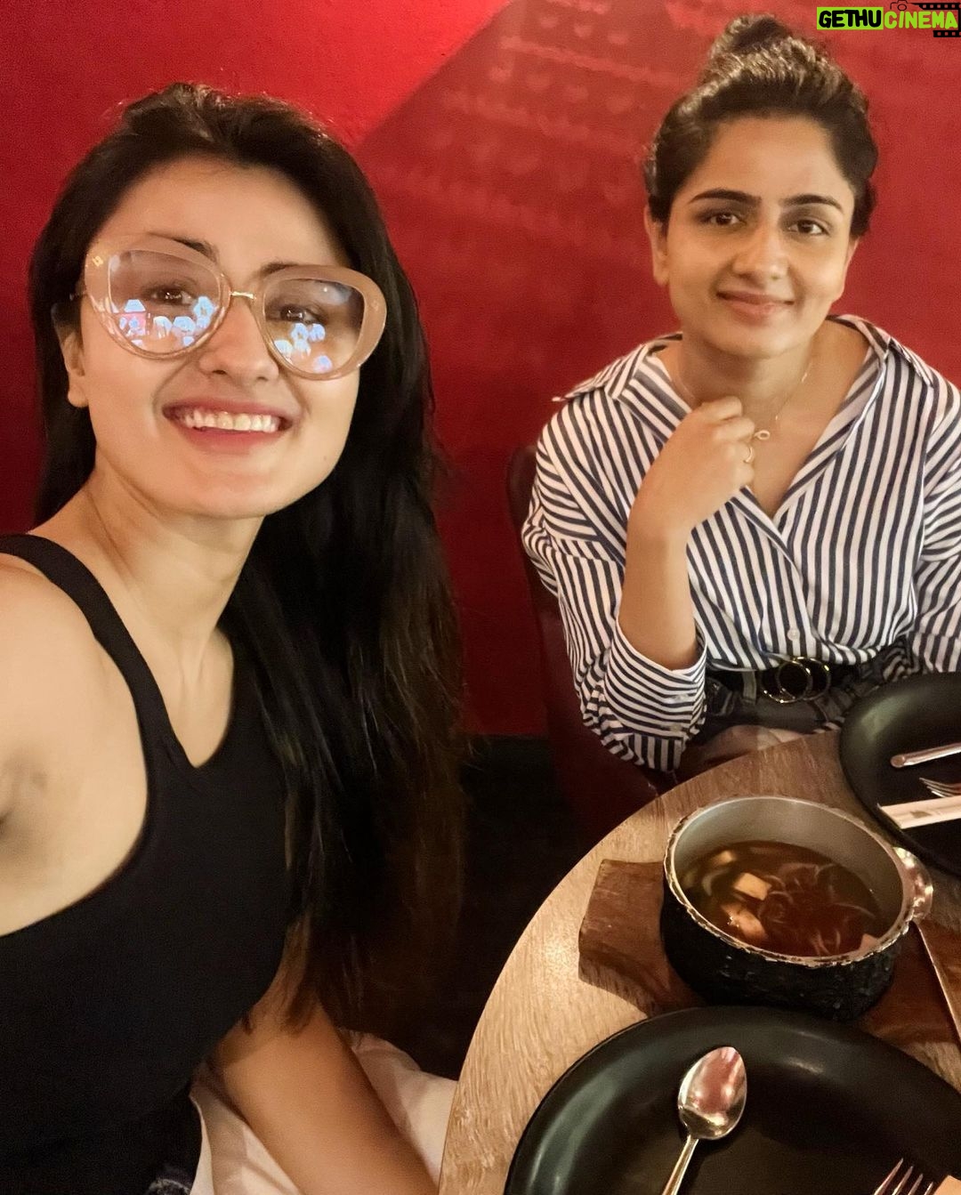 Garima Parihar Instagram - Good times and great company – just another hangout moment to cherish. @iampreetipariharmalviya . . . #ootd #instagood #instadaily #instafashion #instamood #instalike #picoftheday #photooftheday #photography Mumbai, Maharashtra
