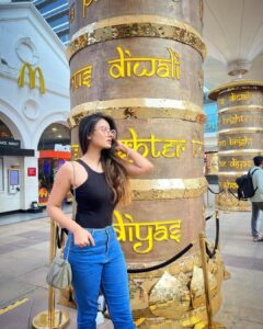 Garima Parihar Instagram - Chasing simplicity in a complex world. . . #ootd #photooftheday #picoftheday #instagood #instagram #instadaily #instamood #instalike Mumbai, Maharashtra