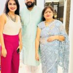 Garima Parihar Instagram - Family ❤️ . . . #ootd #photooftheday #diwali #celebration #instaday #instagood #2023 #family Mumbai, Maharashtra