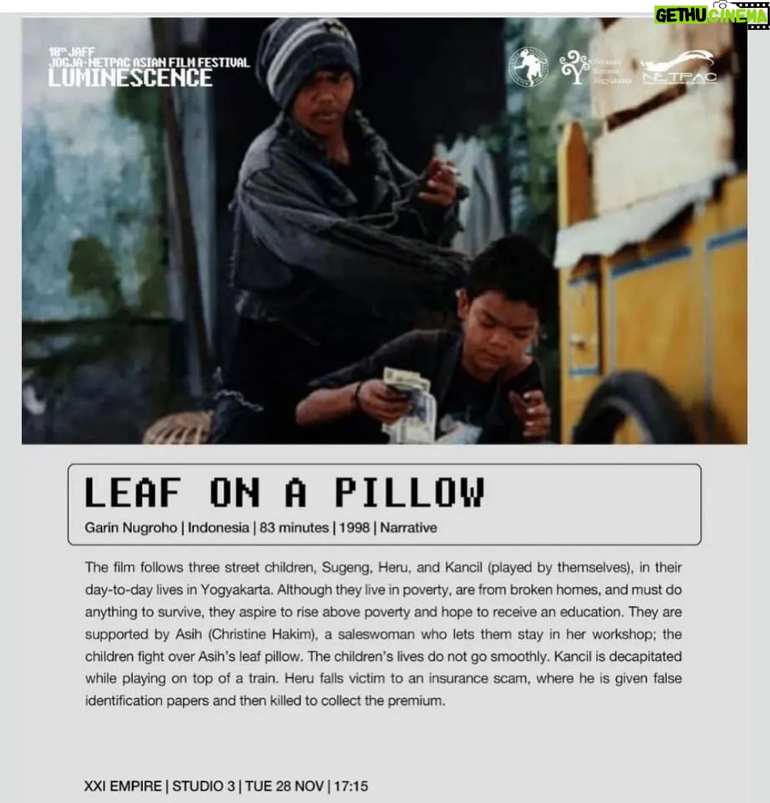 Garin Nugroho Instagram - JAFF , BADRUN DAN LOUNDRY HINGGA DAUN DI ATAS BANTAL : Yuk nonton film cerita dng akting menawan Arswendy , Shenina , erick Astrada hingga para pemain Banjarmasin yang menawan . Film wujud workshop Jogja film Academy , Klik dan Garin Workshop serta komunitas banjarmasin dan forum komunitas buana . Atau lihat di sesi 40 tahun Christin Hakim film “ Daun Di atas Bantal “‘ dan karya civuc education “ Kejarlah Janji “ dng pemain Cut Mini, Shenina hingga ibnujamilo, Jamal , dll, beragam karya dan beragam cara produksi @arswendybeningswara @shenacinnamon @filmkejarlahjanji @beck_sparrow @andhypulung @rinadamayanti23 @jeremiasnyangoen @happysalma @icanharem @iskandarloedin @wisetrotomo @retno_damayanti @ong.hariwahyu @fajarnugrs @madanifilmfest @erickestradaindonesia @adedae @forumsineasbanua