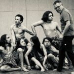 Garin Nugroho Instagram - Selamat tahun Baru para sahabat : peta baru, langkah baru, kebersamaan dan kolaborasi baru , kreativitas baru , spirit baru, segalanya dari Nol . Salam semangat baru team cineorchestra “ Samsara “ ( musik Gabber modus operandi - Gamelan Sudirana ) @almostgita @bayu_ario @batarago @dayuaryadayuani @retno_damayanti @vidasylvia @suara88 @julietburnett @raipendet @guspangsua @seorang_puthut @aldoswastia @wy_sudirana @kasimyn @icanharem