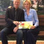 Gary Sinise Instagram - Had a wonderful visit at my foundation office recently with old friend, Penelope. Back in 1987, she co-starred in the very first film I directed, Miles From Home. Lots of love my friend