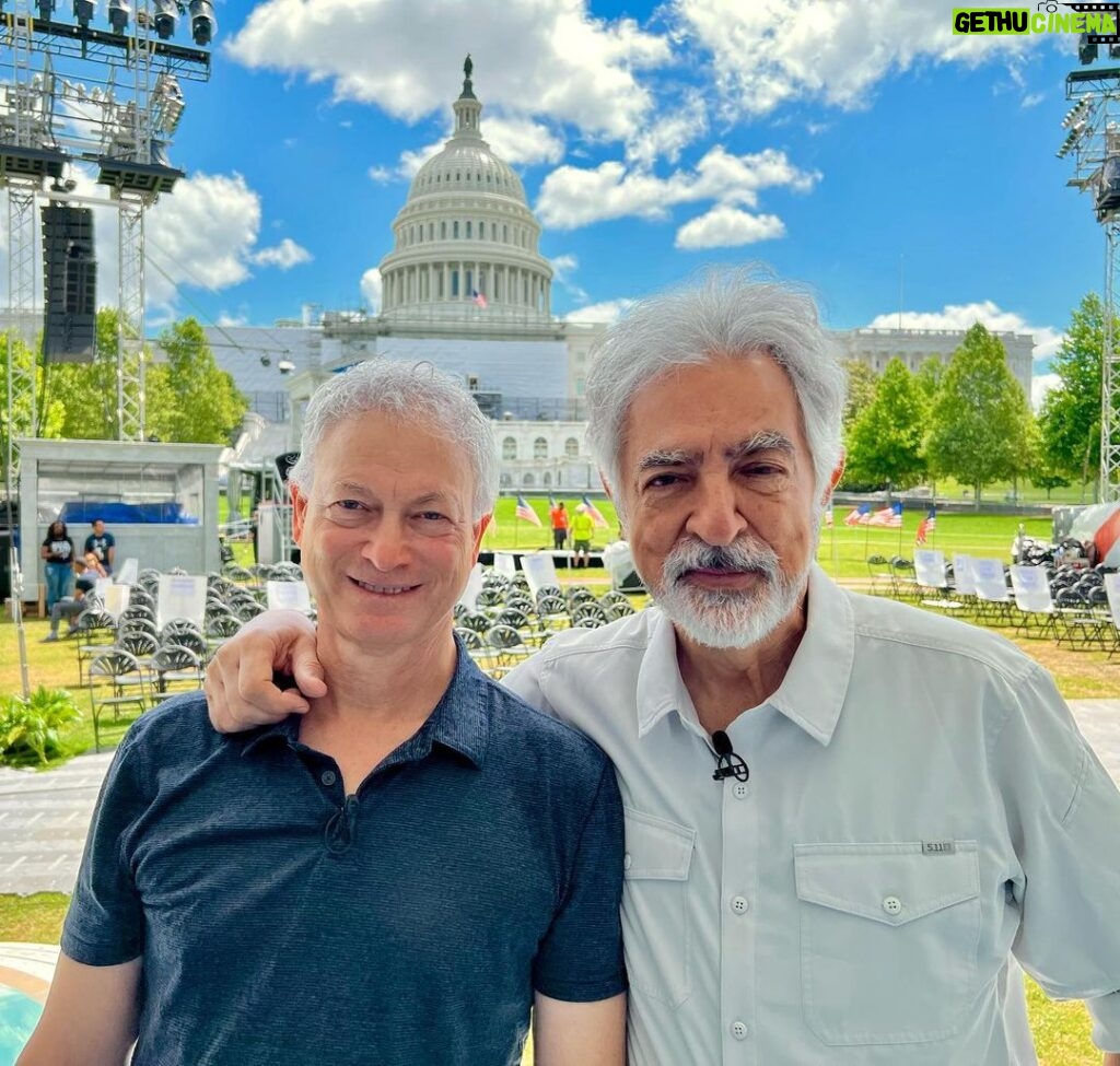 Gary Sinise Instagram - Hey Folks, An honor to be back with my pal Joe Mantegna in D.C. for Memorial Day Weekend. Be sure to tune into the National Memorial Day Concert on PBS at 8PM ET, tomorrow night. It will be an incredibly moving event honoring those who sacrificed their all for this country. Washington D.C.