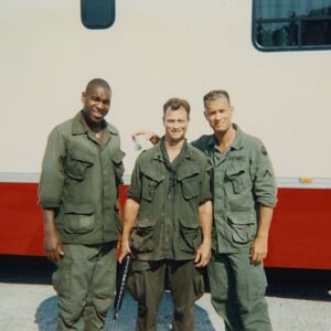 Gary Sinise Instagram - I found these great behind the scenes photos from Forrest Gump that I thought I’d share with you all. Such great memories.