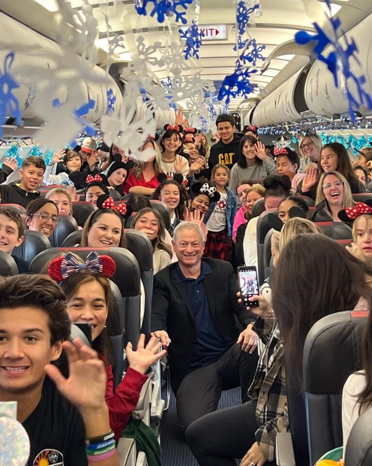 Gary Sinise Instagram - With the families of our fallen heroes for our @garysinisefoundation Snowball Express Annual event as they depart to the most magical place on Earth, Disney World. We’re taking over 1,800 family members, the children and surviving spouses. It’s always an honor to wrap my arms around them and remind them we do not forget their hero. Thank you to our presenting sponsor American Airlines for taking extra care of these special families, providing 11 chartered planes! Los Angeles, California