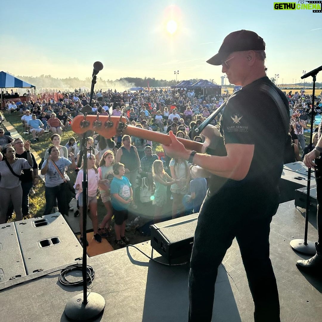 Gary Sinise - 4.3K Likes - Great concert last night at FT Drum for 10th Mountain Division. At Coast Guard Academy today for concert tonight.