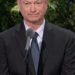 Gary Sinise Instagram - @garysiniseofficial pays tribute to Vietnam War veterans at the 2023 National Memorial Day Concert. Aired May 28, 2023, on @PBS. #memdaypbs