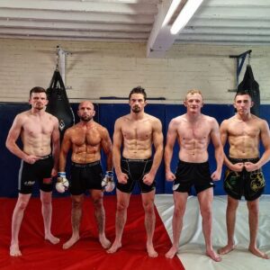 George Hardwick Instagram - Harry's last fight camp spars done. Generations of scrapping