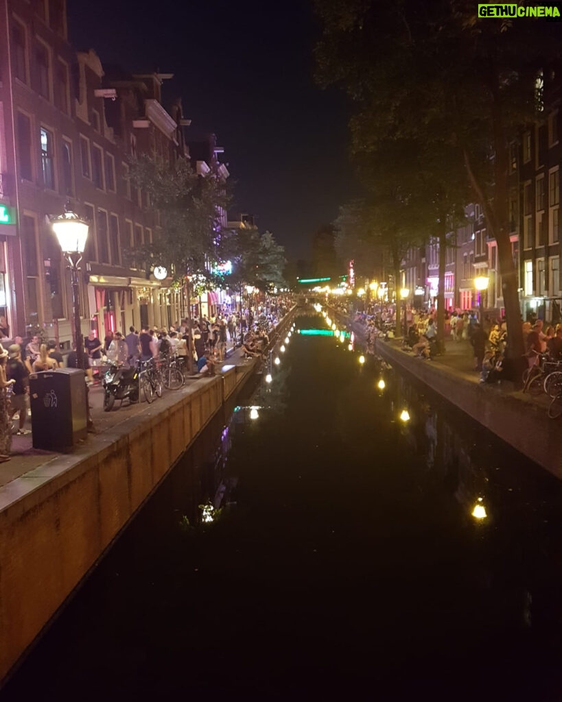George Robinson Instagram - dam son Amsterdam, Netherlands
