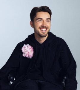 George Robinson Instagram - 💐🌸💐 Makeup: @emmasleon Styling: @styleanderror Photography: @josephsinclair