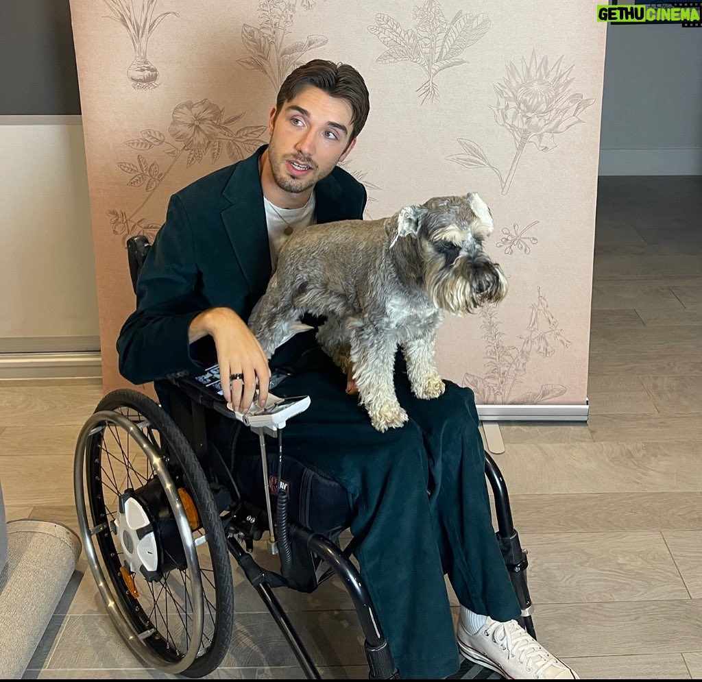 George Robinson Instagram - happy international wheelchair day ft. Jim i’m fully aware that it was 2 days ago but it’s not like I’ve suddenly stopped needing one, so it’s still valid
