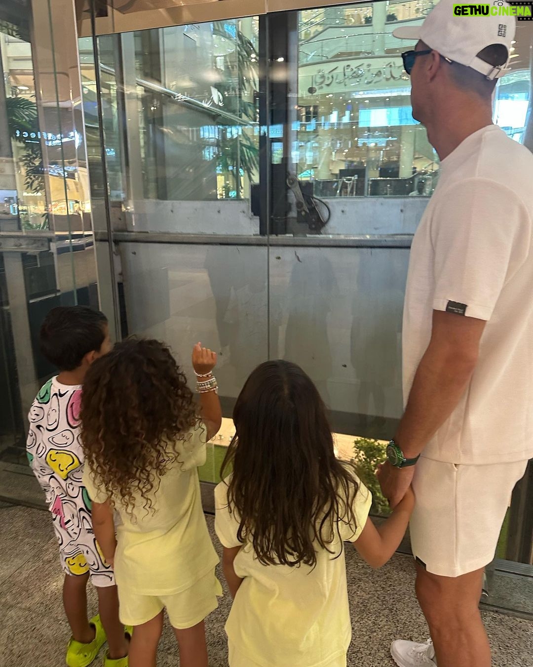Georgina RodrÃguez Instagram - Compras y cine con mis vidas 💘 Riyadh - Kingdom Of Saudi Arabia