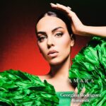 Georgina Rodríguez Instagram – سعيدة جدا لكوني الوجه الاعلامي لاكبر و افخم ماركة عدسات في العالم، امارا. 
My new campaign 💚💙 @amaralenses 💫
@humanagementme