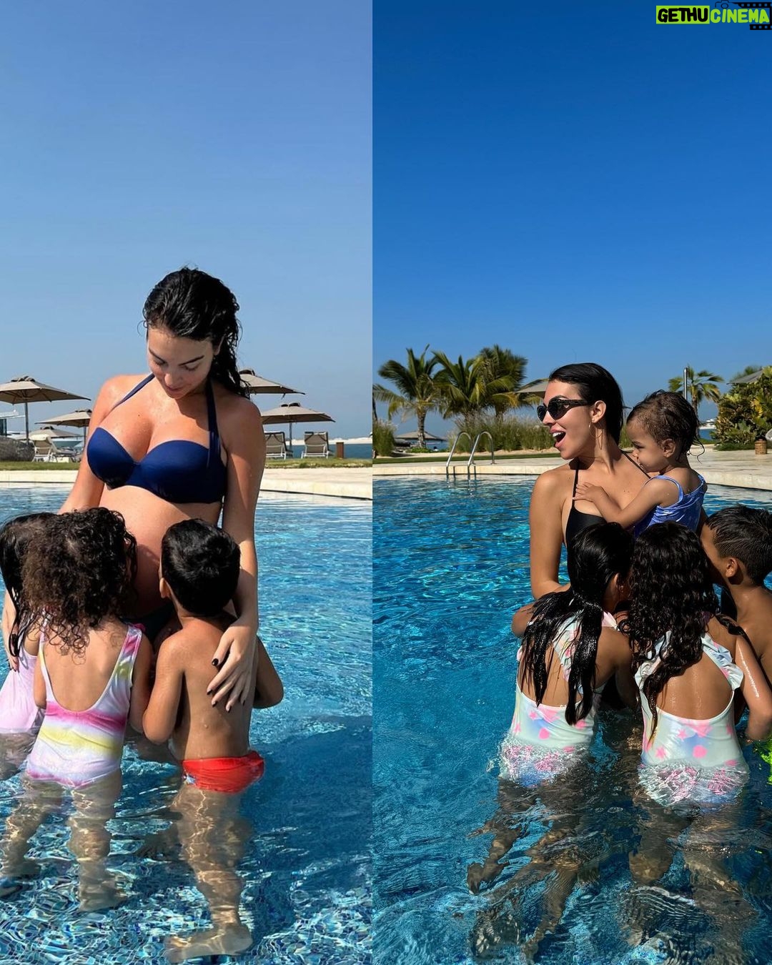 Georgina Rodríguez Instagram - Mi familia mi vida 💝