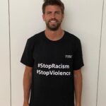 Gerard Piqué Instagram - #StopRacism #StopViolence