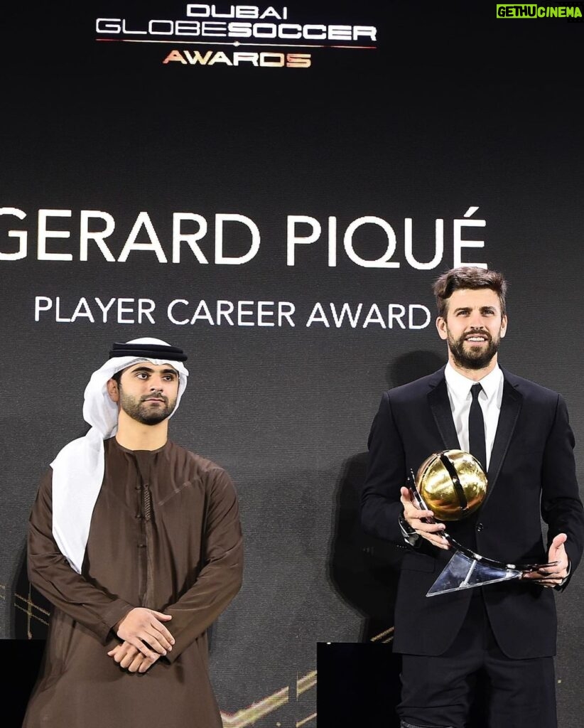 Gerard Piqué Instagram - Really honored to receive the Player Career Award! Thank you so much @globesoccer and congrats to all winners! 👏🏼 Dubai