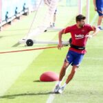Gerard Piqué Instagram – back to work ⚽️💪🏻 Ciutat Esportiva Joan Gamper