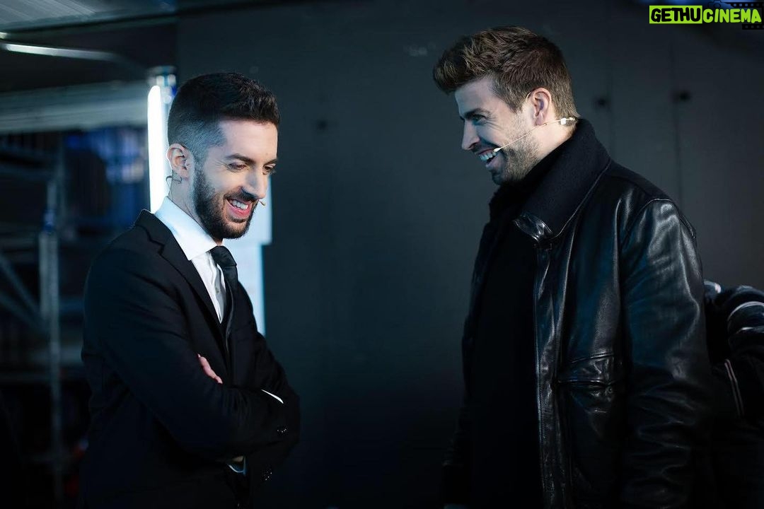 Gerard Piqué Instagram - Siempre un placer verte. @davidbroncano @laresistenciacero @daviscupfinals
