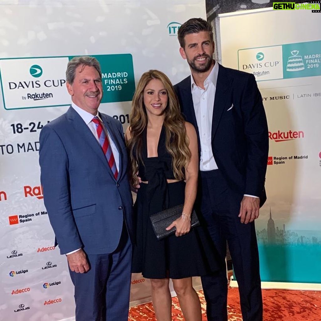 Gerard Piqué Instagram - Happy to announce in NY our alliance with Sony Music Latin Iberia for the @daviscupfinals