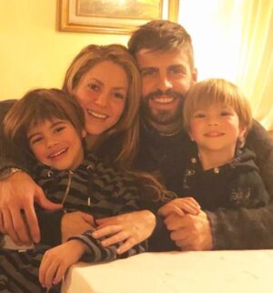 Gerard Piqué Instagram - Familia.