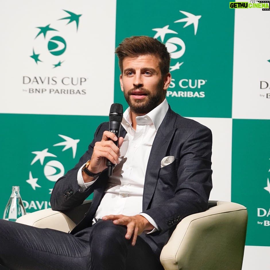 Gerard Piqué Instagram - Presentación de la Copa Davis en Madrid. #DavisCup #KosmosTennis #ITF