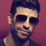 Gerard Piqué Instagram - The sun is coming 🌞 @kypers_eyewear