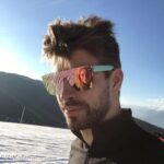 Gerard Piqué Instagram - Snow time! @shakira @kypers_eyewear