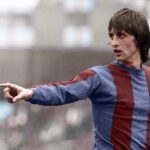 Gerard Piqué Instagram - You left us two years ago. Always remember. #CruyffLegacy #Cruyff #legend