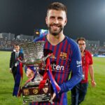 Gerard Piqué Instagram - Primer títol de la temporada! Som-hi!